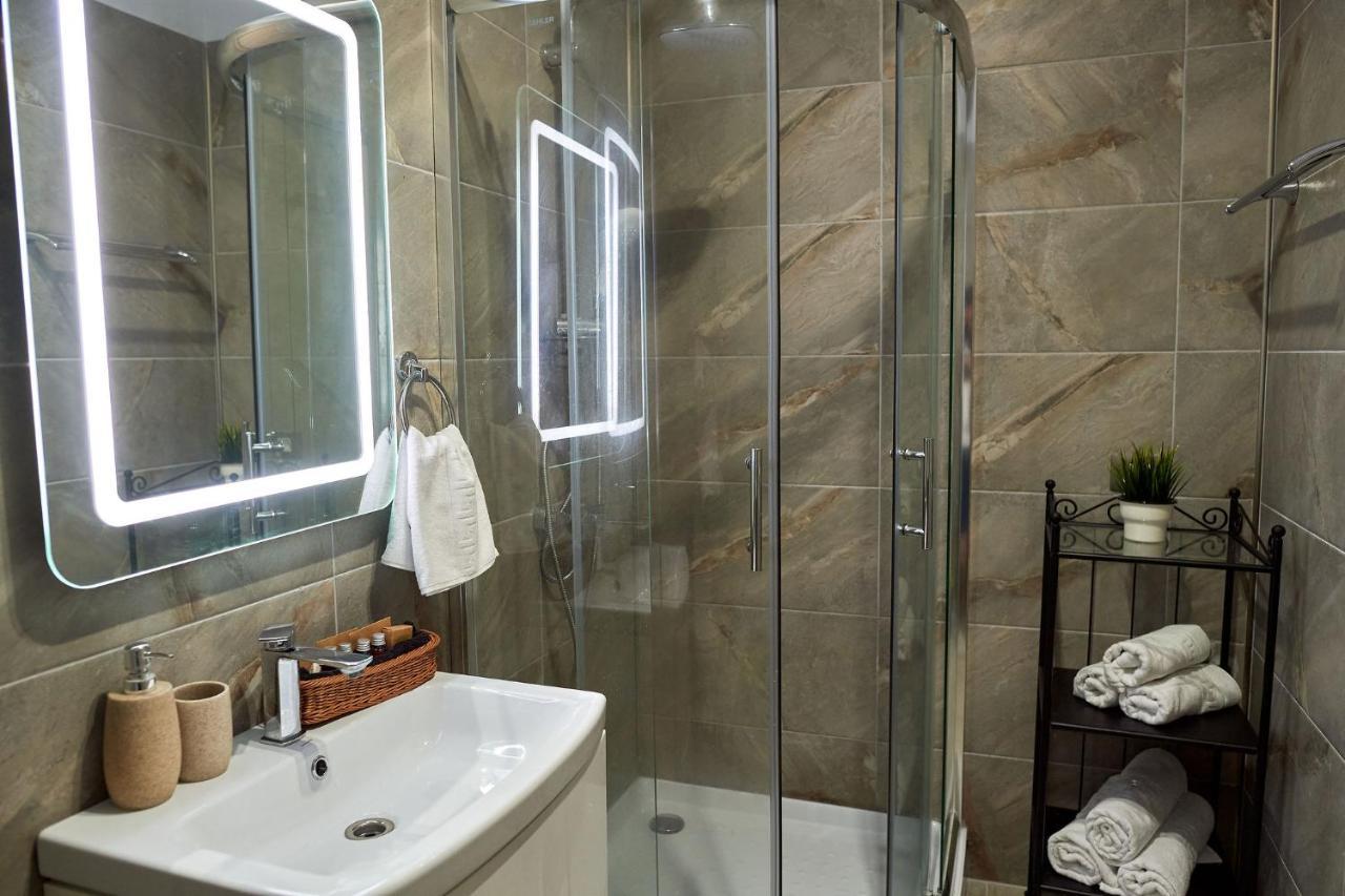 Black Sea Estate Apartment Spa N Pool Beach Resort Năvodari Esterno foto