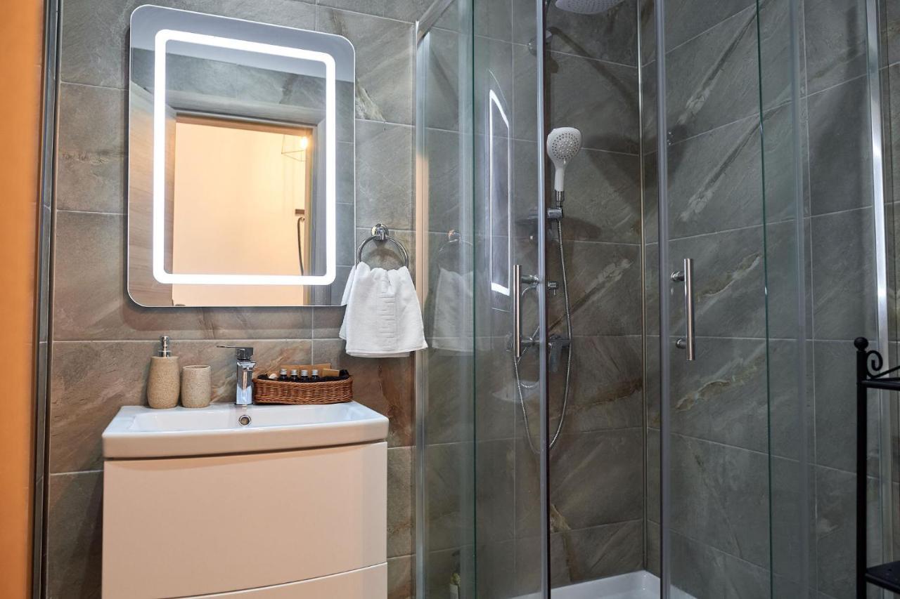 Black Sea Estate Apartment Spa N Pool Beach Resort Năvodari Esterno foto